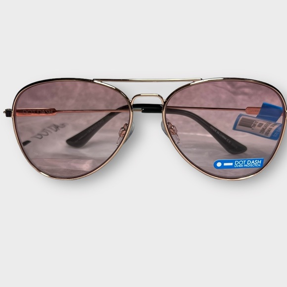 DOT DASH SUNGLASSES - AEROGIZMO - ROSE GOLD/ROSE
NWT - Picture 7 of 8